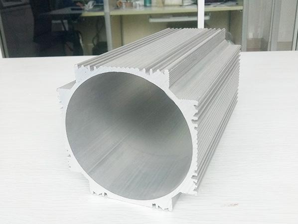 鋁型材擠壓廠(chǎng)家生產(chǎn)鋁合金電機殼胚料